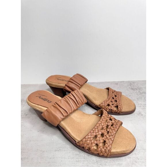 Trotters Sandals Size 8 Brown Leather Double Strap Block Heel NEW - Picture 2 of 8
